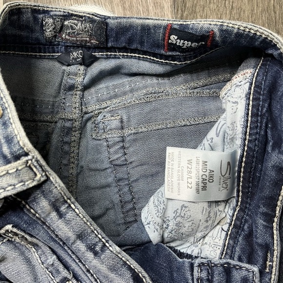 Silver Jeans‎ Co. Aiko Mid Capri W28/L22 Women's Distressed Jeans - Picture 4 of 7